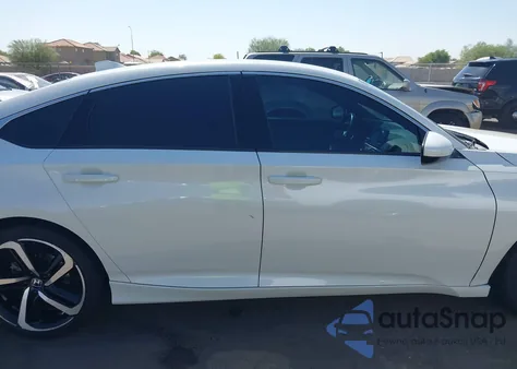 2018 Honda Accord Sport z USA, uszkodzony, nr VIN 1HGCV1F30JA172094